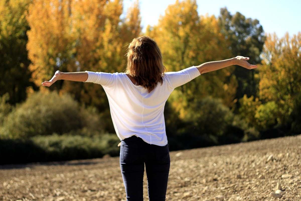 fehl8 intervallfasten stress frau - Intervallfasten Fehler Nr. 8: Zu viel Stress